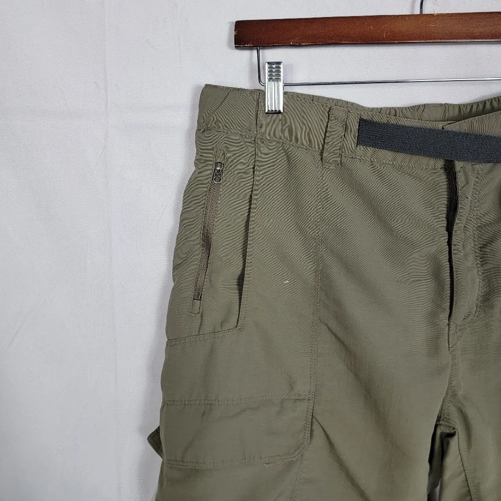 Men's Size large North Face Cargo Shorts